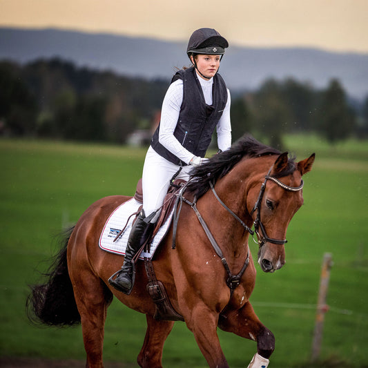 Helite ZIP'IN 2.0 Airbagweste für Reiter