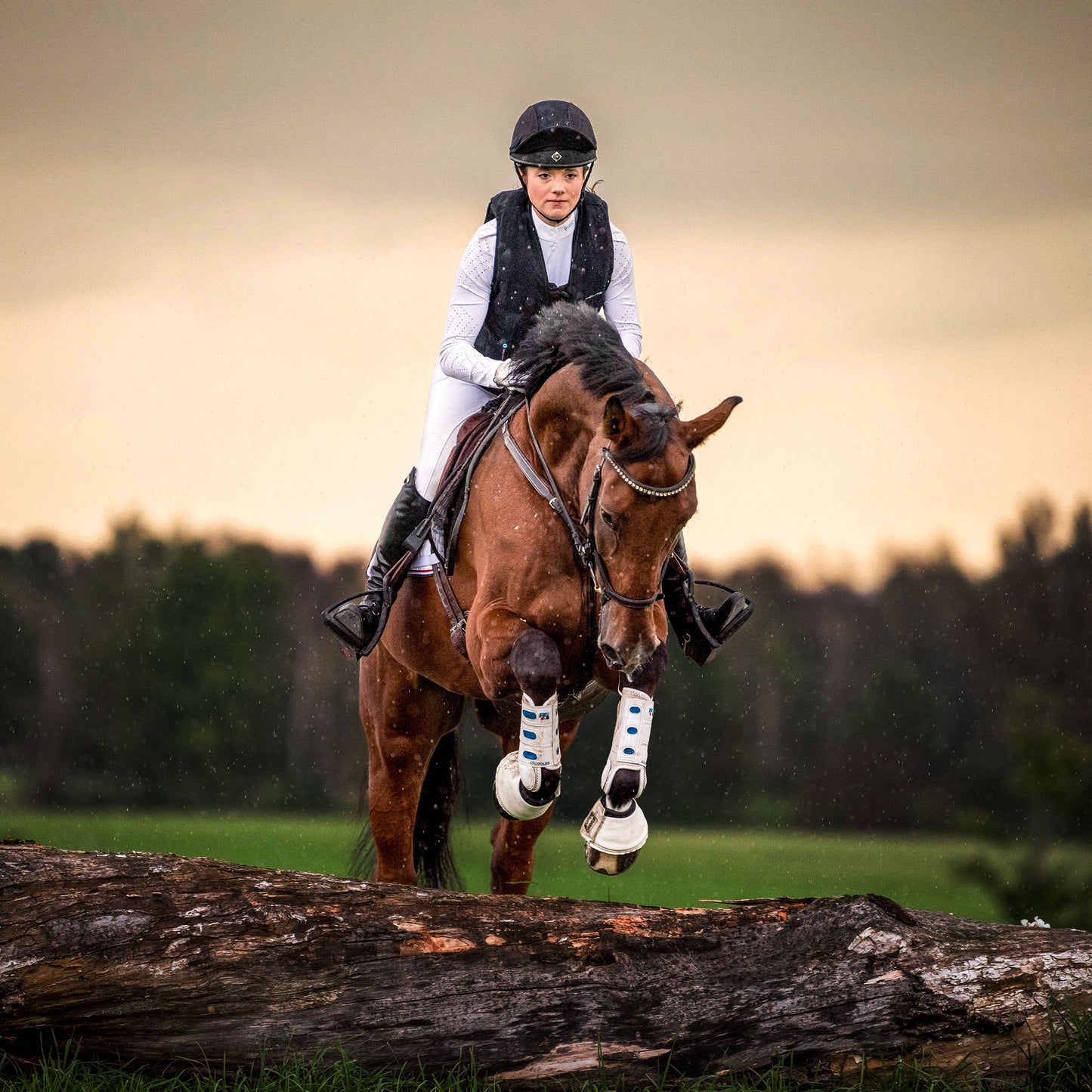Helite ZIP'IN 2.0 Airbagweste für Reiter