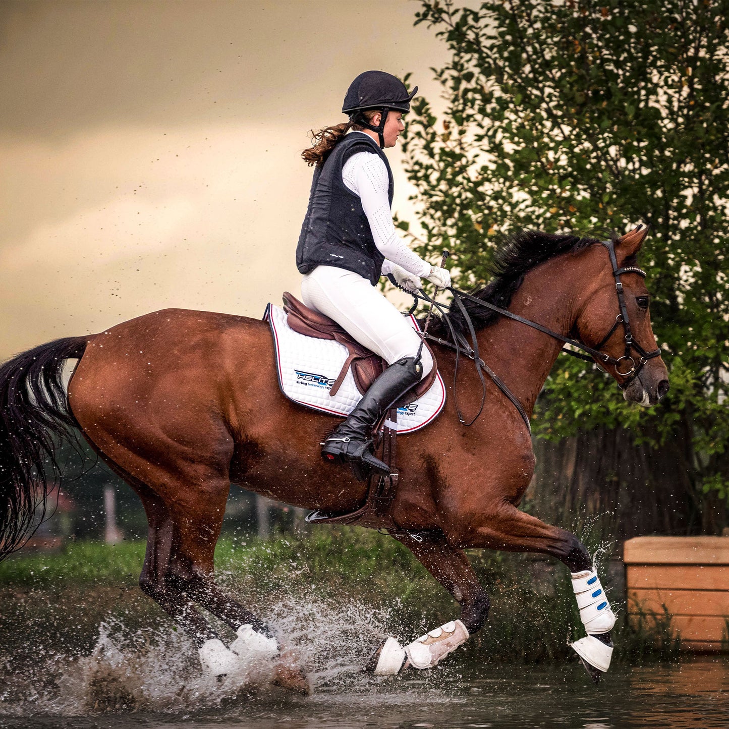 Helite ZIP'IN 2.0 Airbagweste für Reiter